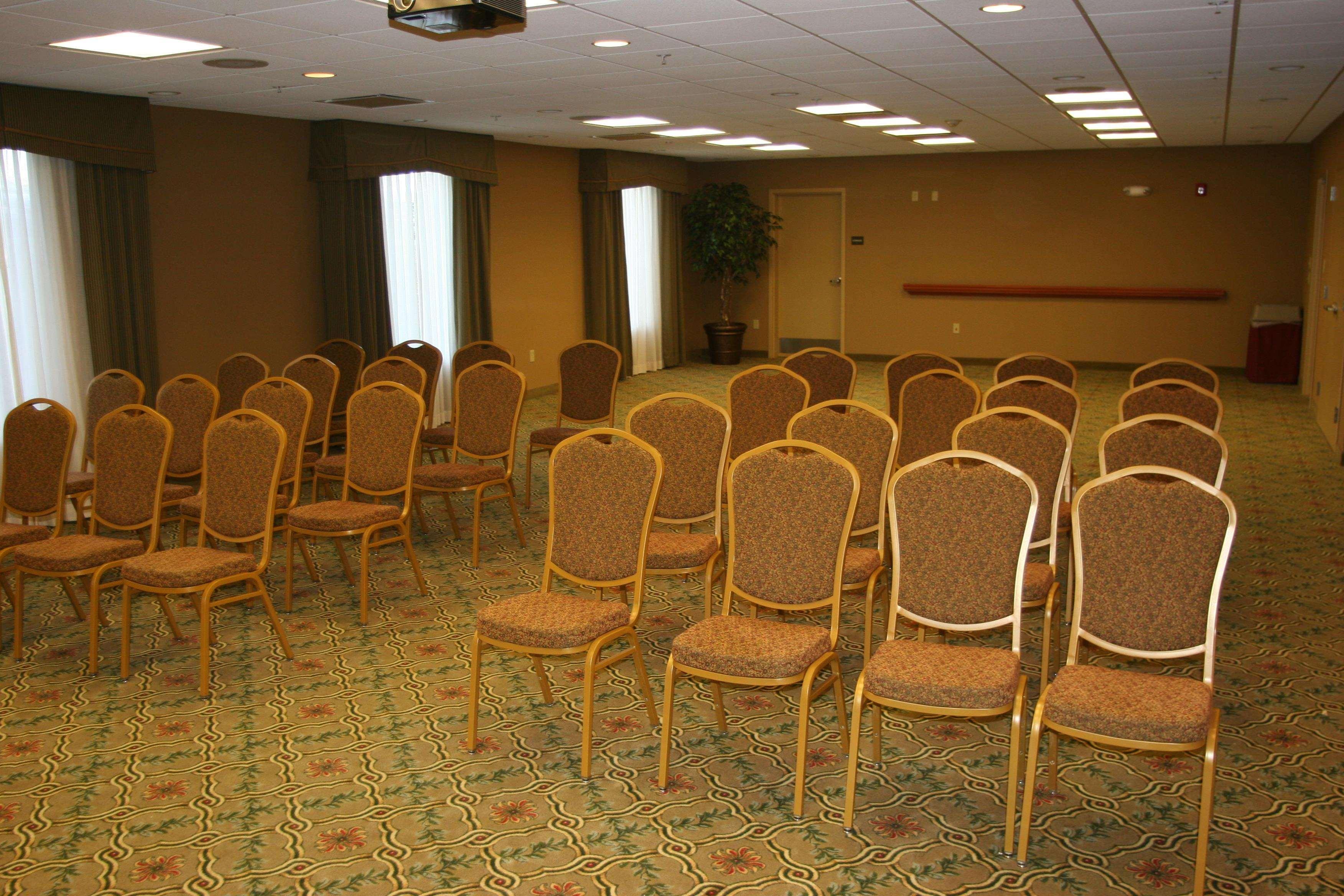 Newly Renovated Hampton Inn Omaha West Lakeside Удобства фото