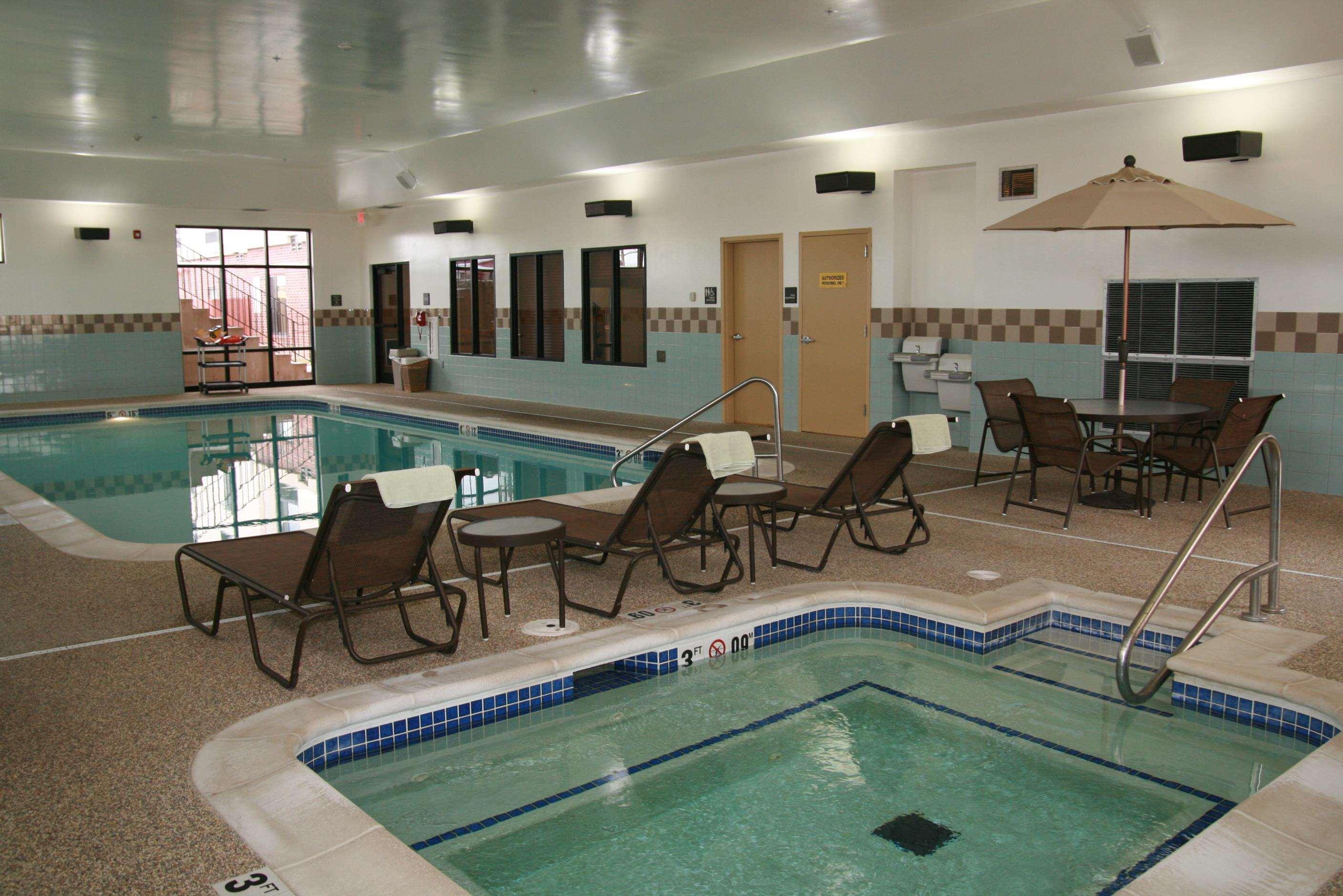 Newly Renovated Hampton Inn Omaha West Lakeside Удобства фото