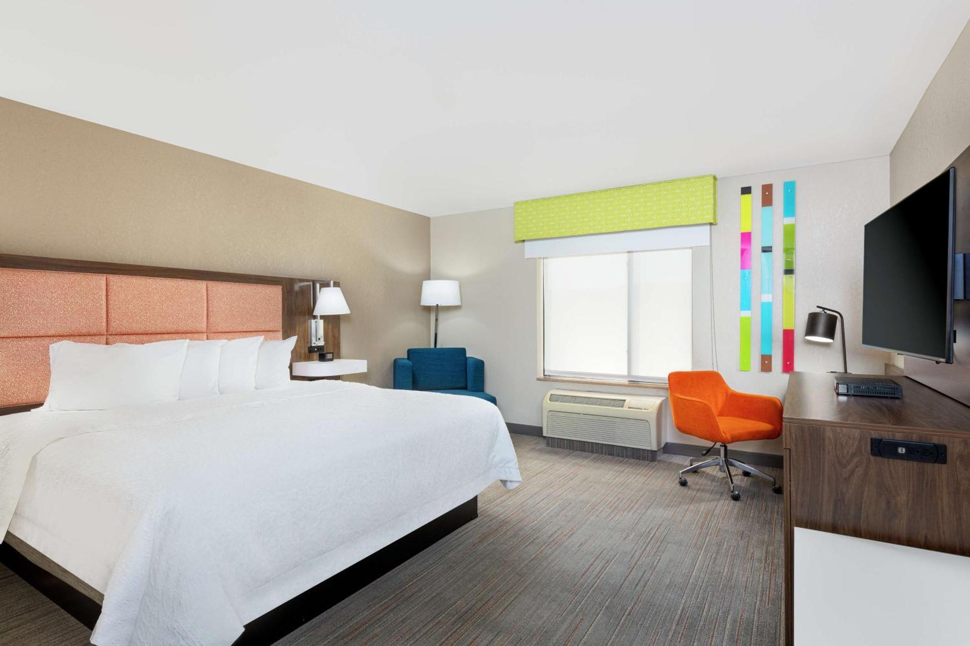 Newly Renovated Hampton Inn Omaha West Lakeside Экстерьер фото